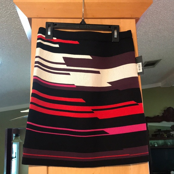 Jessica Simpson skirt - Picture 3 of 4